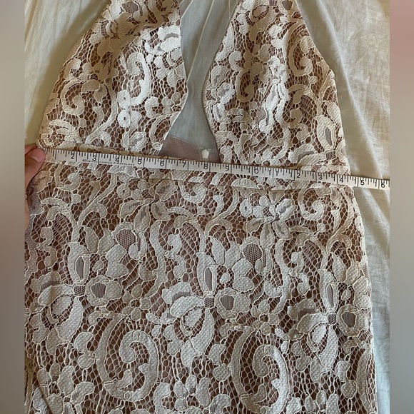 White lace dress - Picture 4 of 4